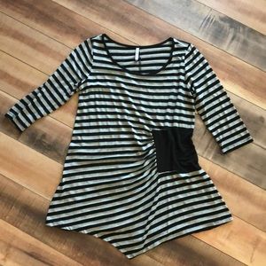 Gray & Black Maternity Top